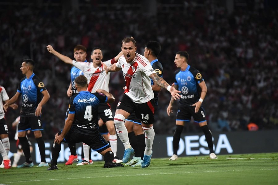 River ganó y Armenio sorprendió