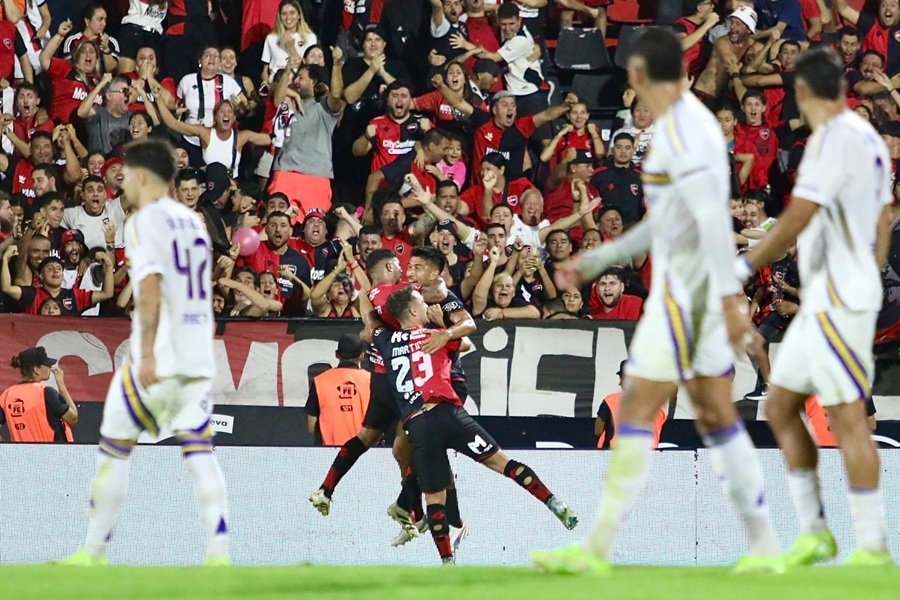 Newell's frenó a Boca