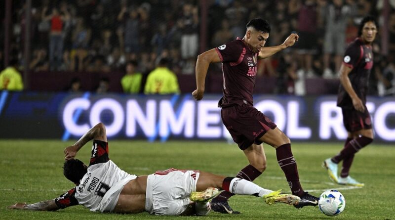 Lanús quiere otra estrella