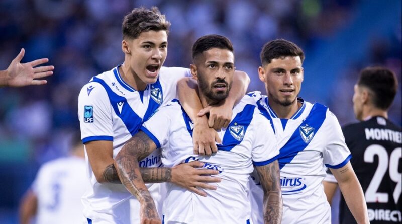 Vélez se aprovechó de River